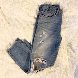 Abercrombie & Fitch Jeans - Abercrombie high knee mom jeans Abercrombie & Fitch Jeans - Abercrombie high knee mom jeans